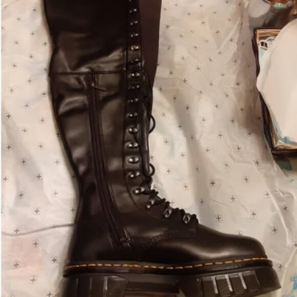 COSPLAY RARE Dr. Martens 22-Eye All Leather Thigh-high Platform Boots Size11 NIB - Picture 10 of 13